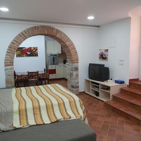 Studio Apartman Marko ポレッチ エクステリア 写真